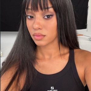 Meet your Posher, Miracle